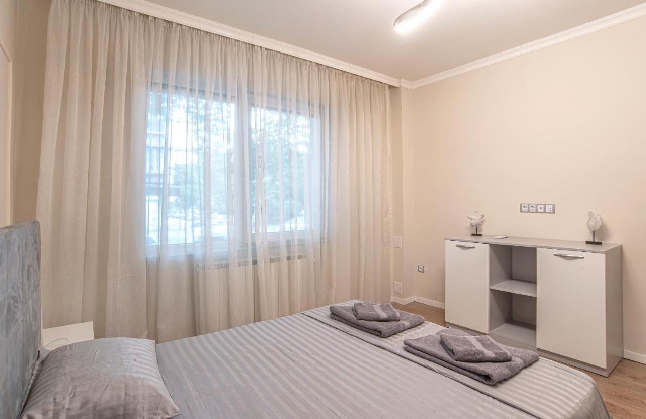 Tina'S 2 Bedroom Top Central Apartment Sofia Exterior photo
